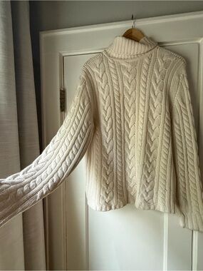 Johnstons of Elgin Cream Cable Turtleneck Sweater Women’s Size L